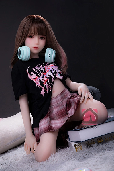 清純 ロリラブドール
