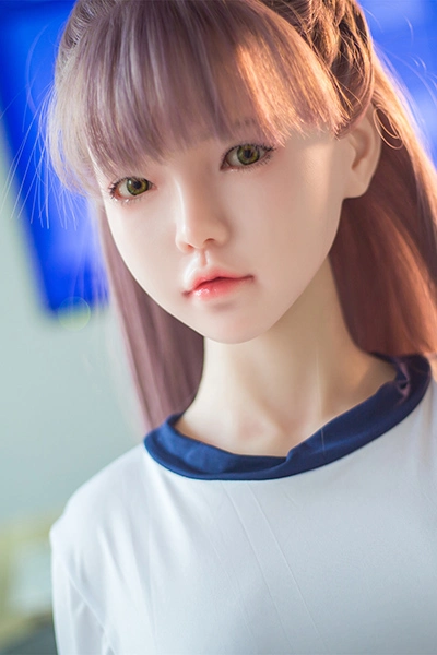 短パン女学生 ラブドール