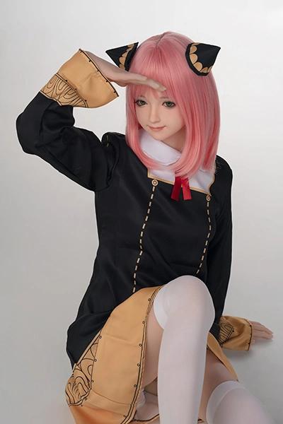 アーニャ ラブドール