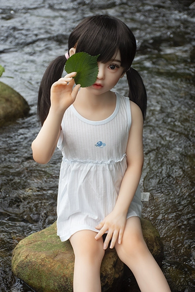 超可愛いロリ童顔系ラブドール AXB