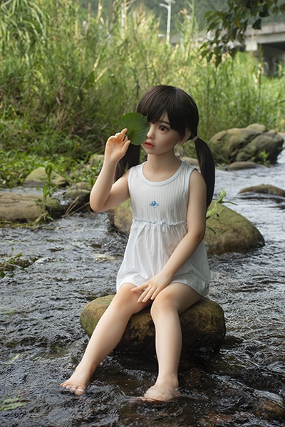 超可愛いロリ童顔系ラブドール AXB