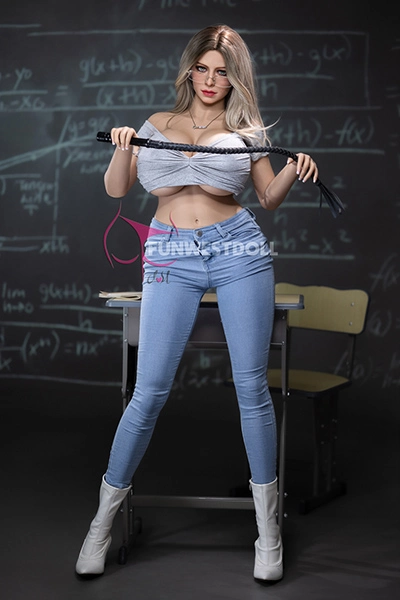 綺麗でスレンダーな愛妻外国人ラブドール