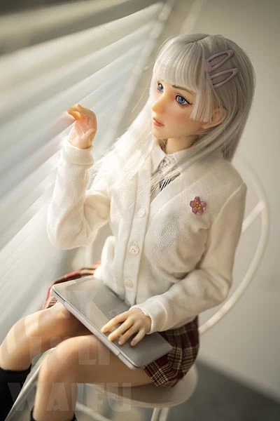 MLW DOLL ミニサイズラブドール