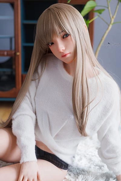 学生風制服ラブドール