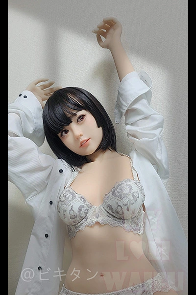 清楚系 美乳 高級アダルトドール