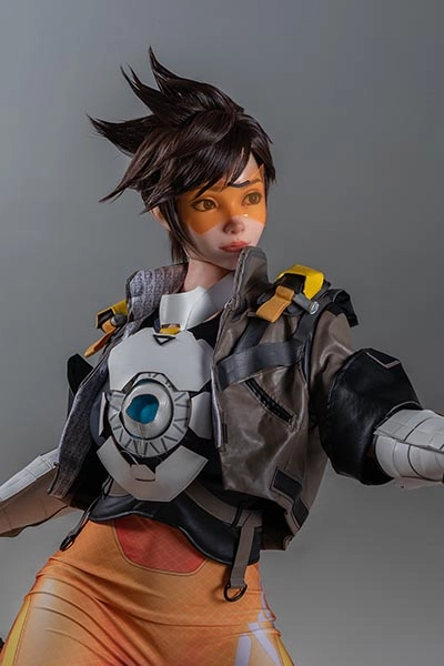 巨乳 人気アダルトラブ人形