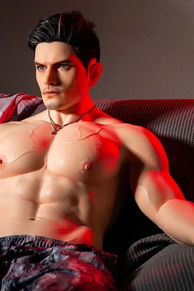 筋肉質ボディ 高級アダルトドール