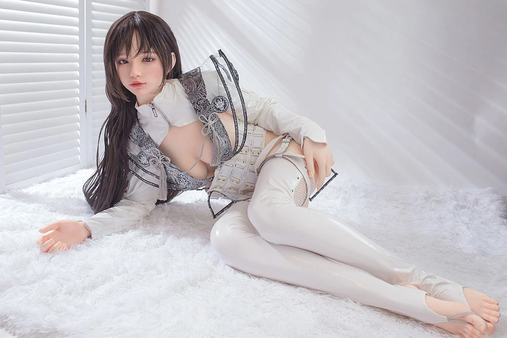 MLW DOLL 綺麗アダルト人形