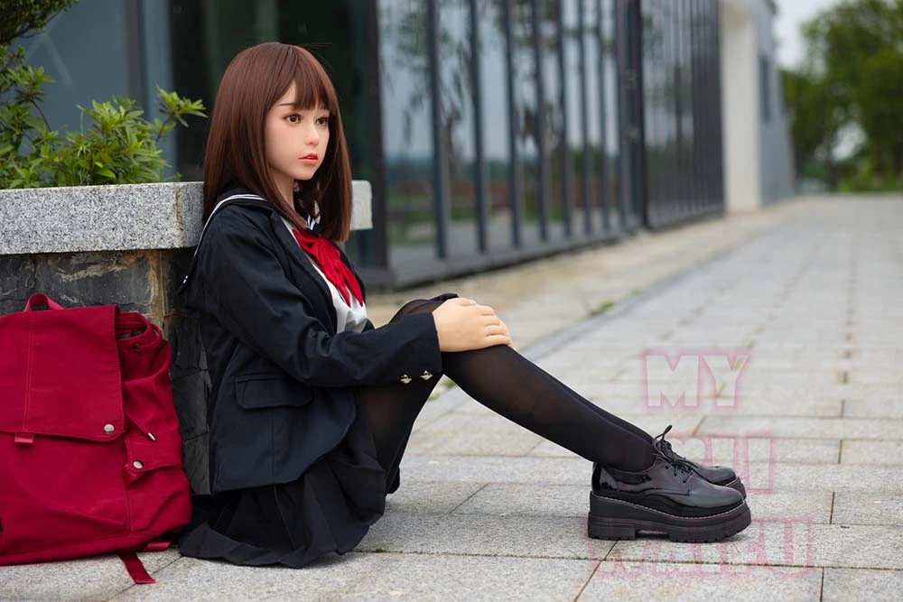 幼顔可愛い 清楚系ラブドール